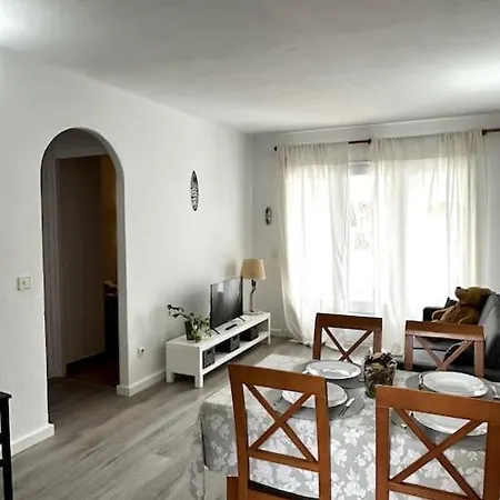 Sol Isla Surf House 223 Arenal d'en Castell
